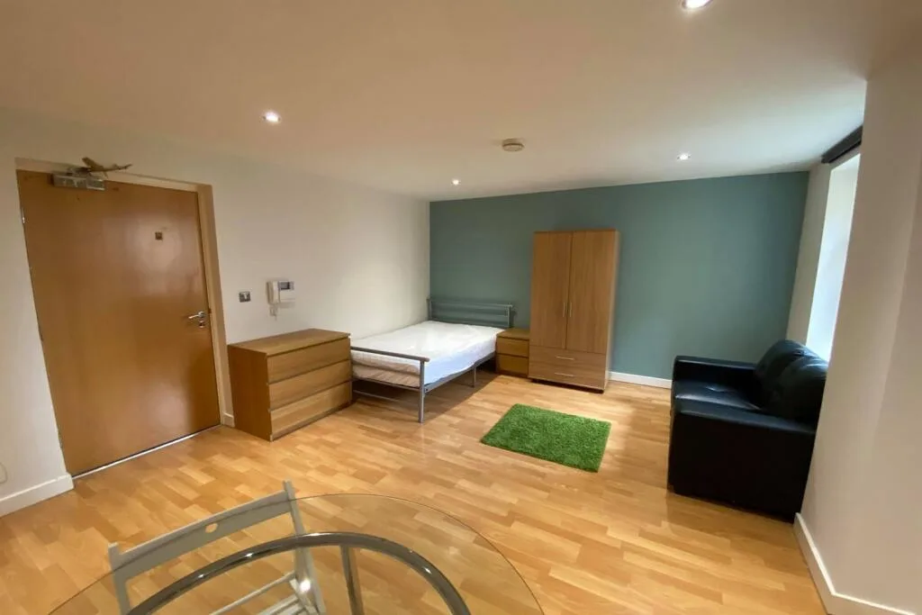 Studio flat for rent