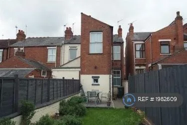 2 bedroom end of terrace house for rent