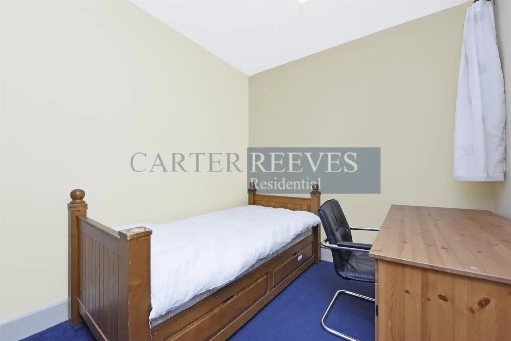 4 bedroom flat for rent