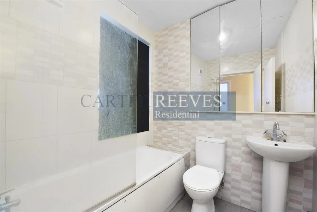 4 bedroom flat for rent