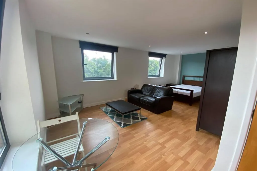 Studio flat for rent