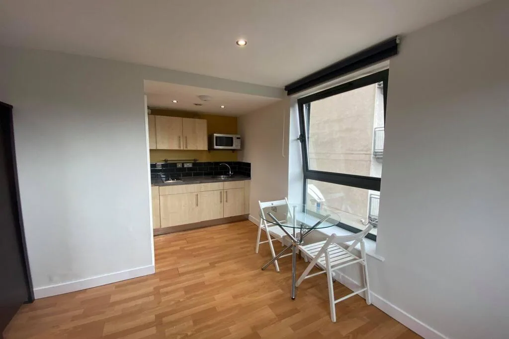 Studio flat for rent
