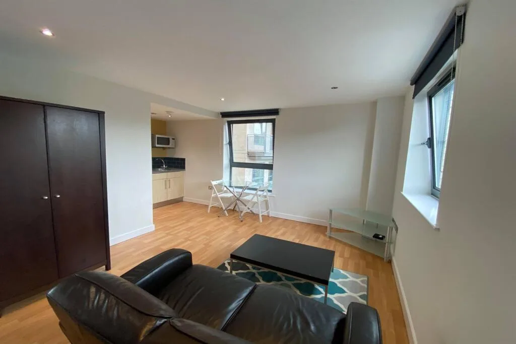 Studio flat for rent