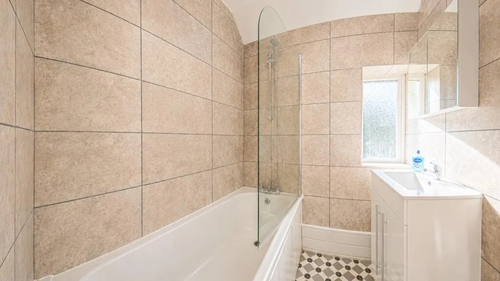 5 bedroom house for rent