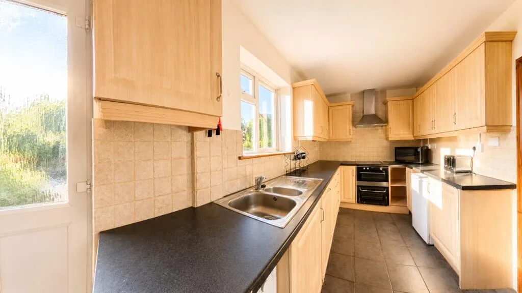 5 bedroom house for rent