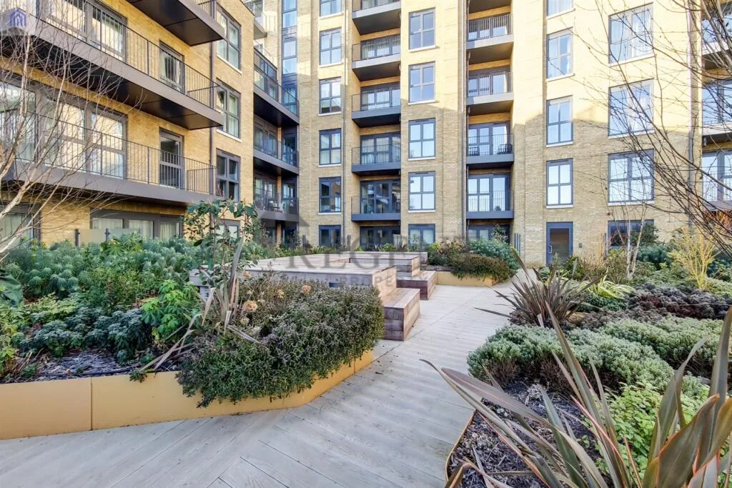 Studio apartment for rent