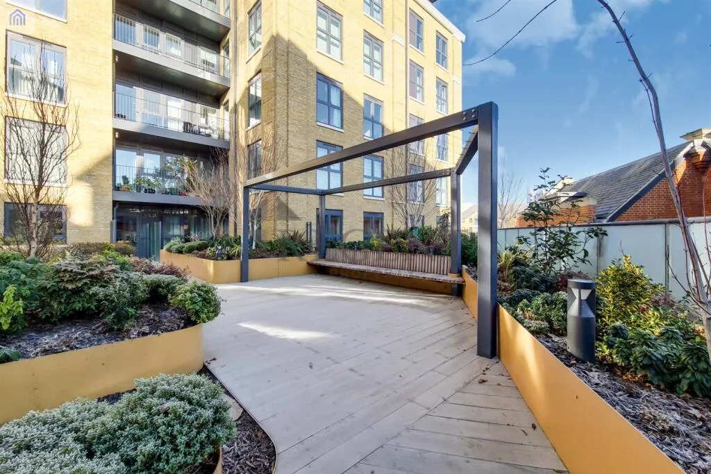 Studio apartment for rent