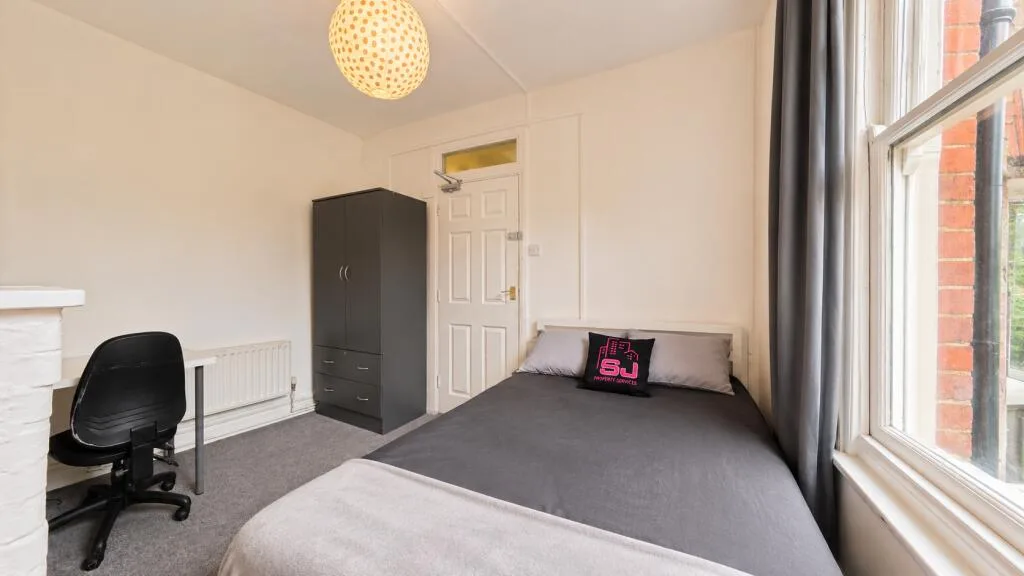5 bedroom house for rent