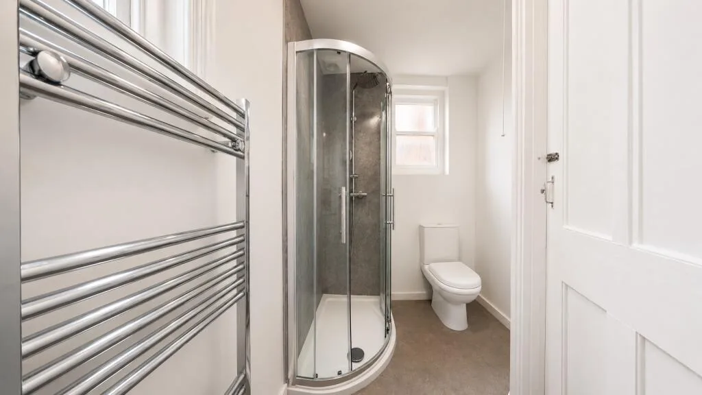 5 bedroom house for rent