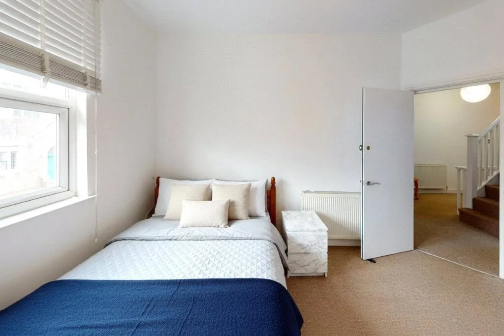 1 bedroom house for rent