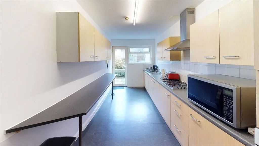1 bedroom house for rent
