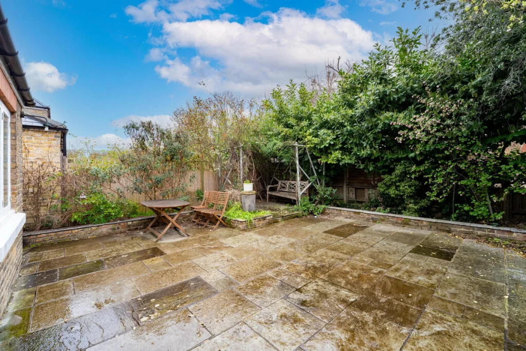4 bedroom terraced house for rent
