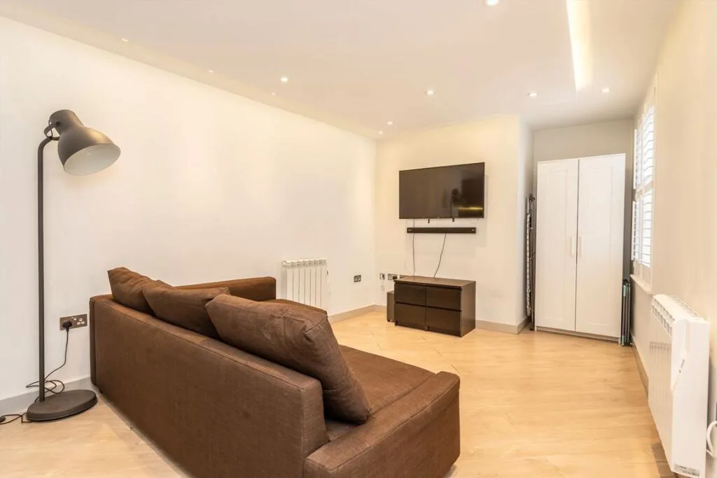 1 bedroom flat for rent