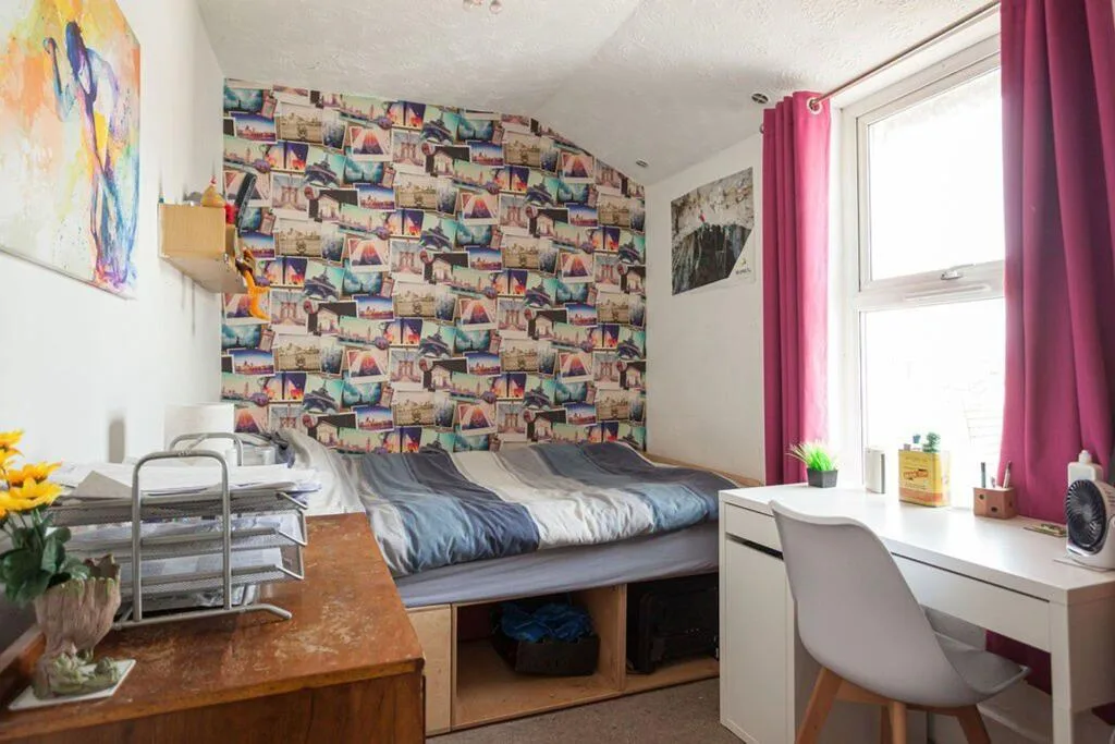 6 bedroom terraced house for rent