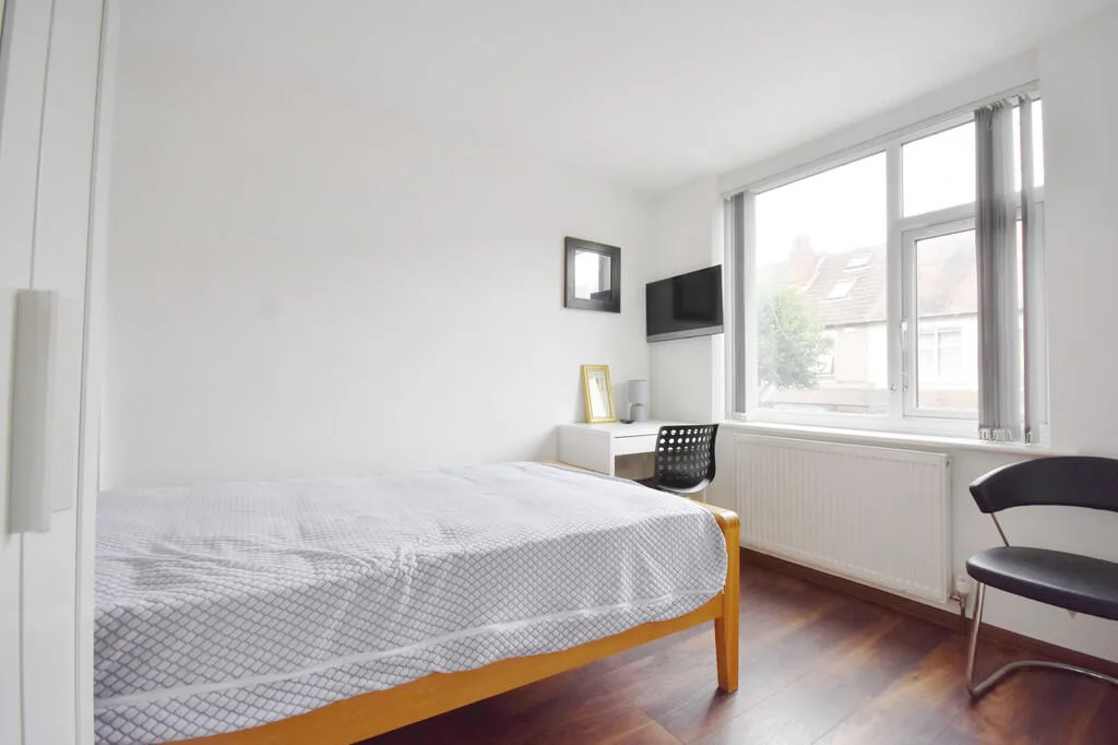 4 bedroom terraced house for rent