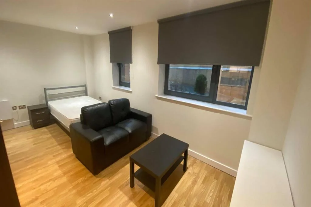 Studio flat for rent