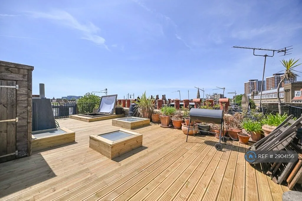 2 bedroom penthouse for rent