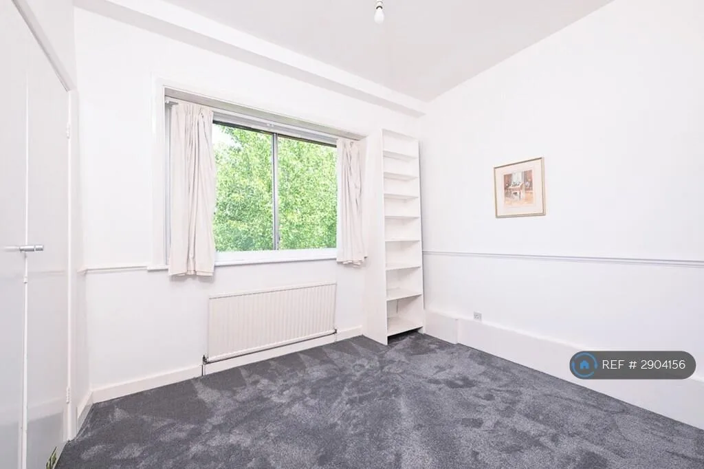 2 bedroom penthouse for rent