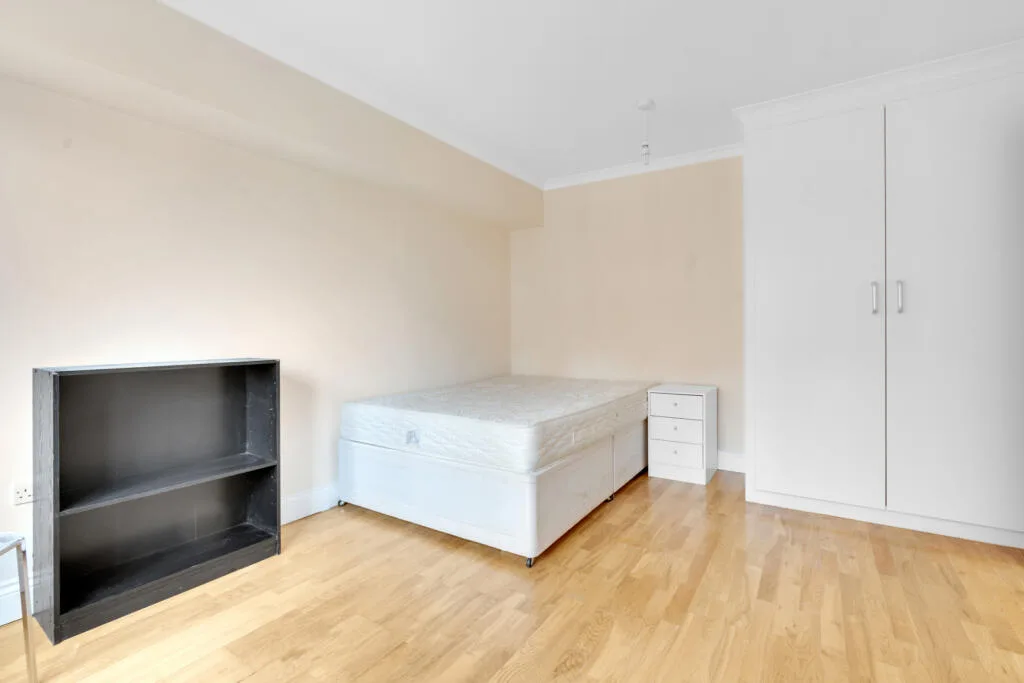 4 bedroom apartment for rent