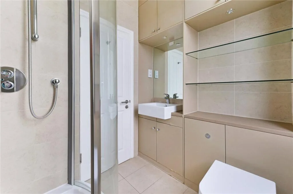 4 bedroom terraced house for rent