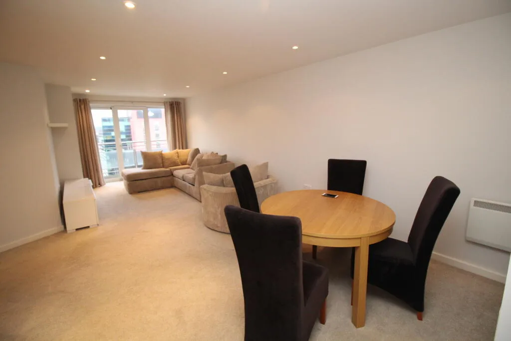 2 bedroom flat for rent