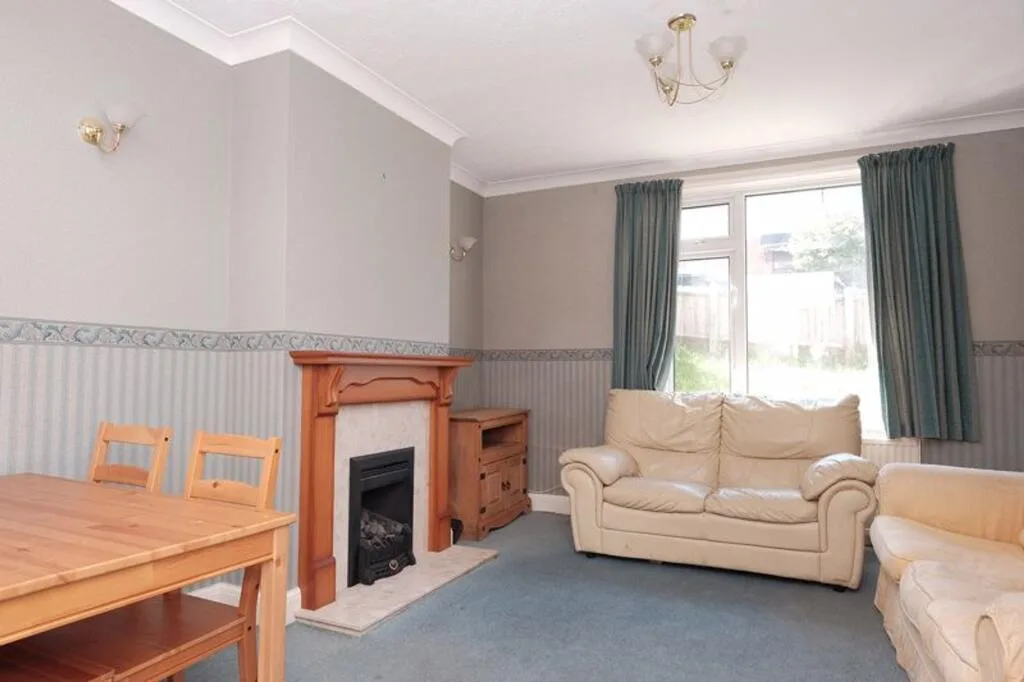 4 bedroom terraced house for rent