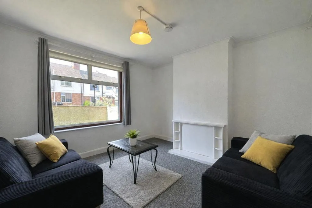 4 bedroom terraced house for rent
