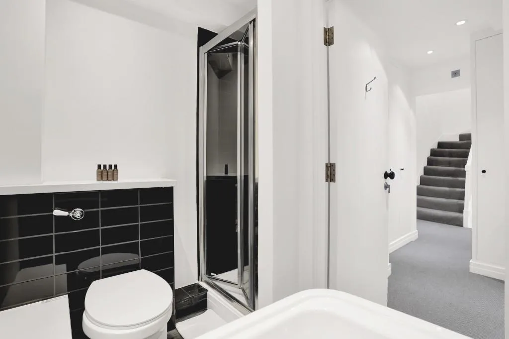 2 bedroom serviced apartment for rent