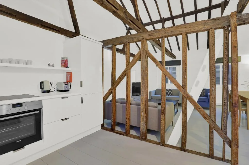 2 bedroom serviced apartment for rent