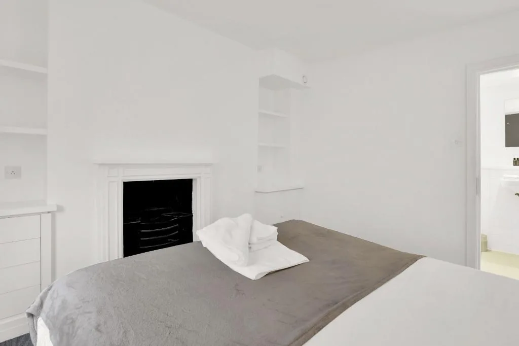 2 bedroom serviced apartment for rent