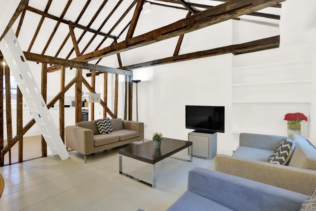 2 bedroom serviced apartment for rent