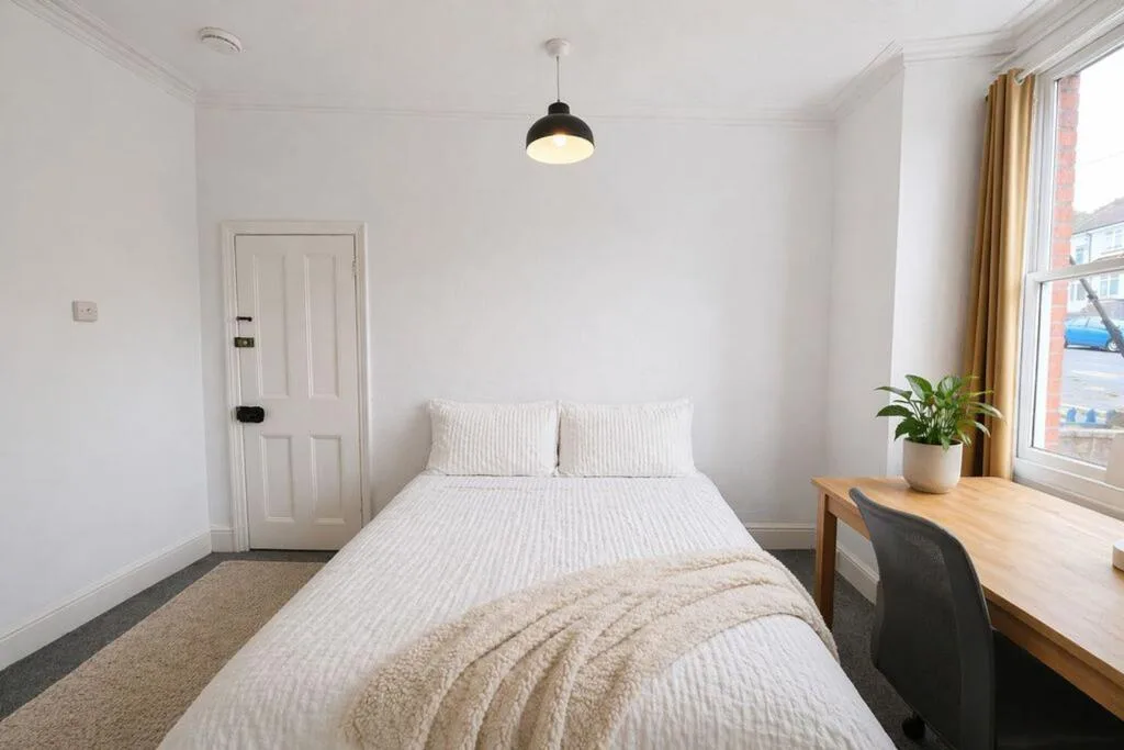5 bedroom terraced house for rent