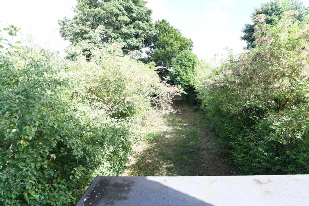 6 bedroom terraced house for rent