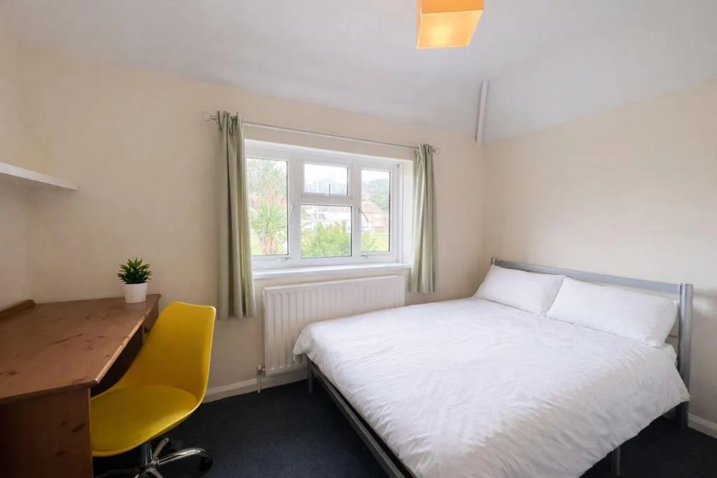 6 bedroom terraced house for rent