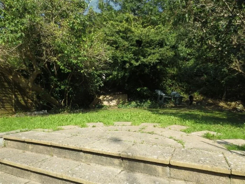 6 bedroom semi-detached house for rent