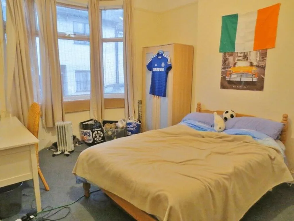 6 bedroom terraced house for rent