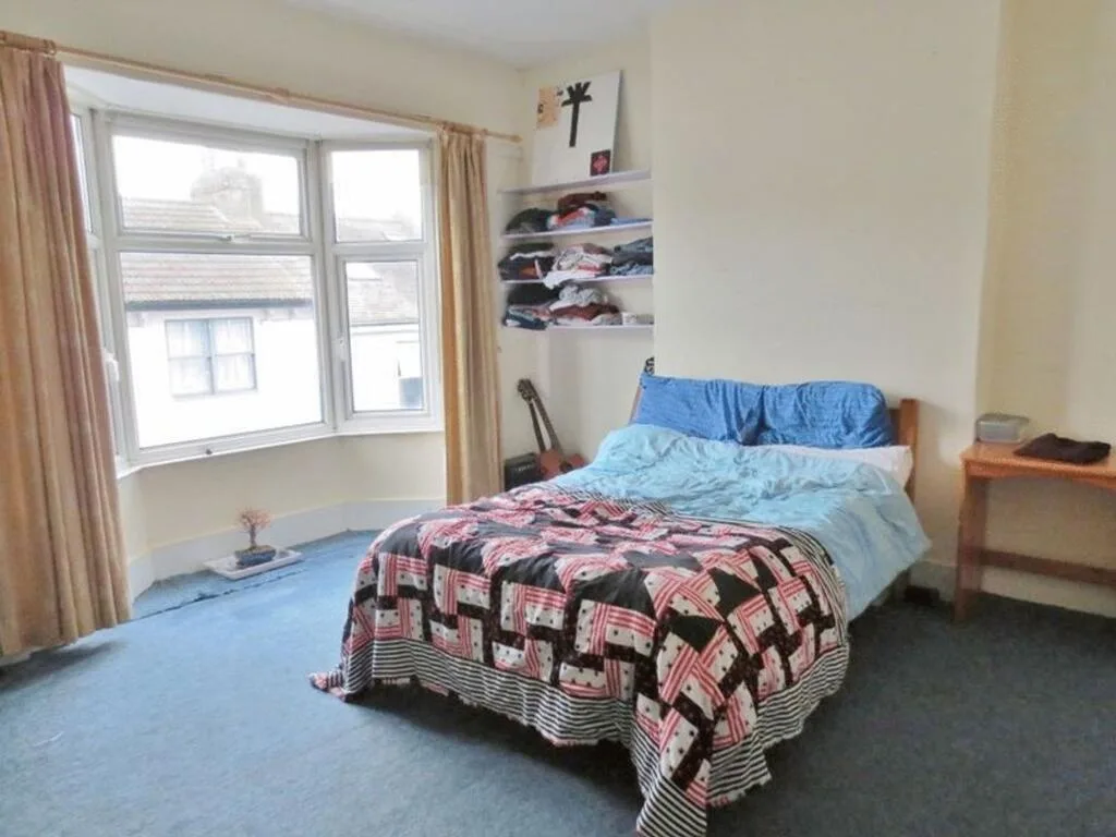 6 bedroom terraced house for rent
