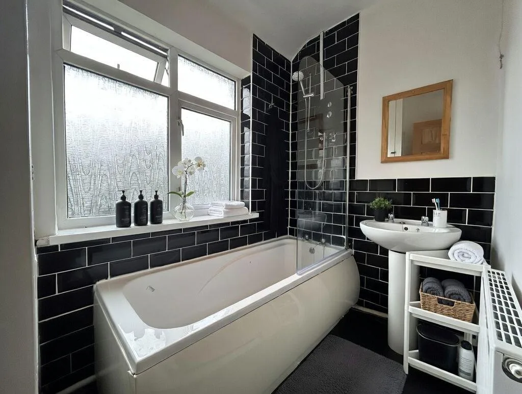 1 bedroom house share for rent