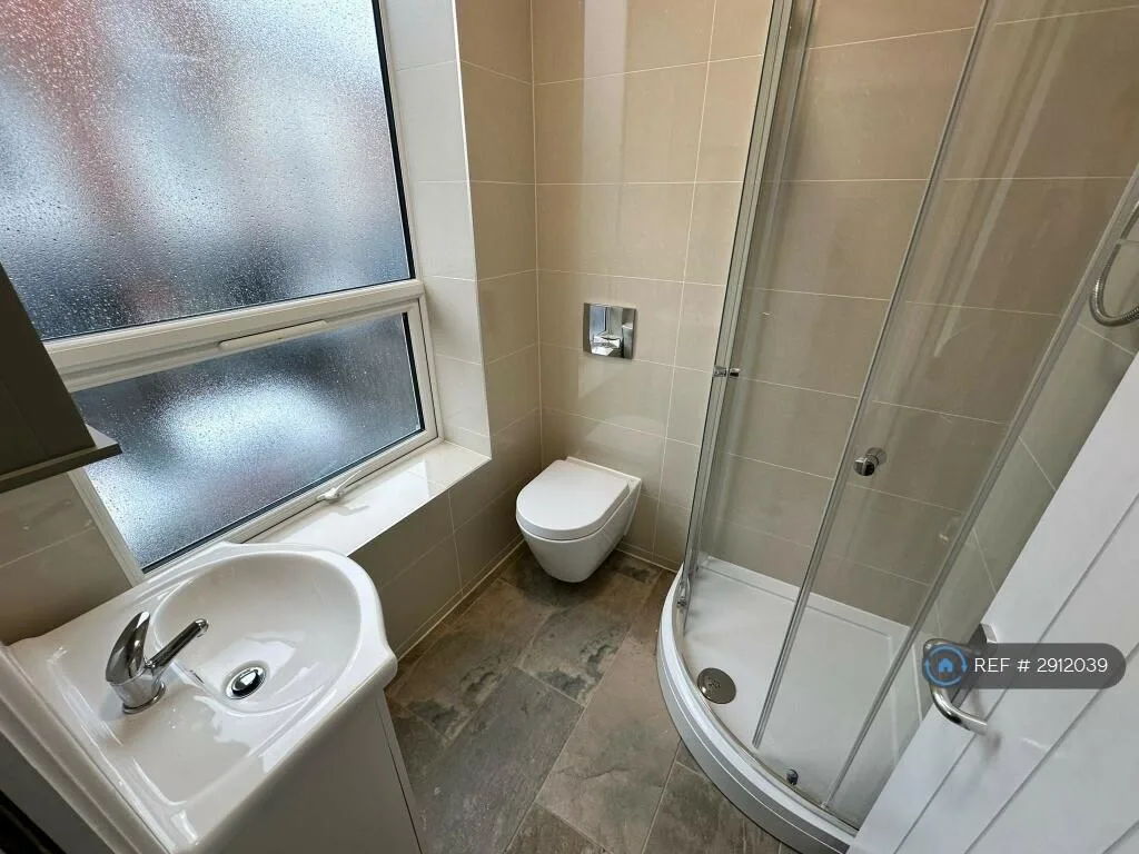 1 bedroom flat share for rent