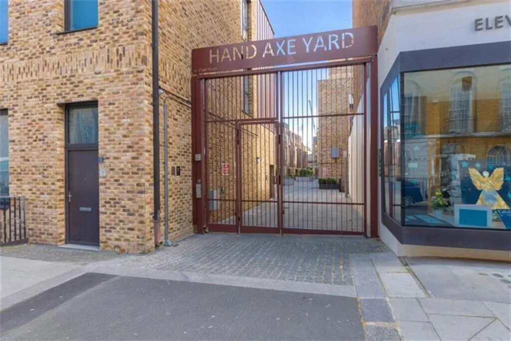 2 bedroom terraced house for rent
