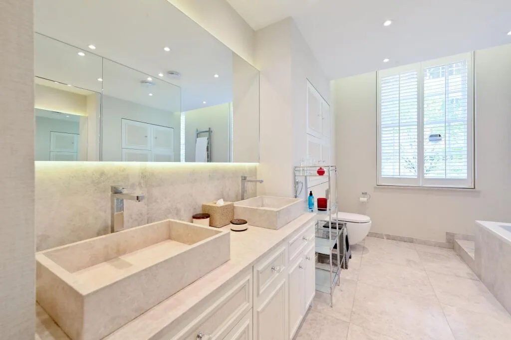 5 bedroom terraced house for rent