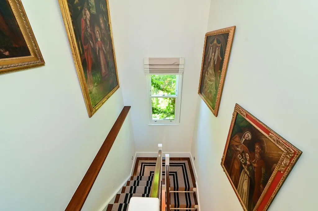 5 bedroom terraced house for rent
