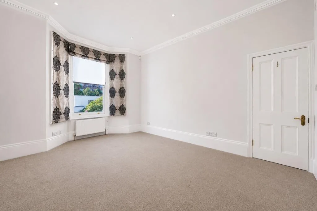 4 bedroom semi-detached house for rent