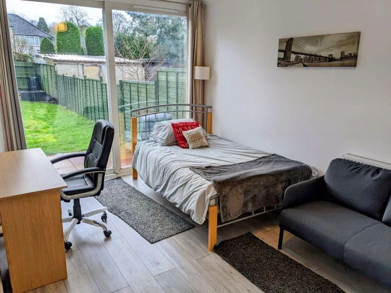 3 bedroom semi-detached house for rent