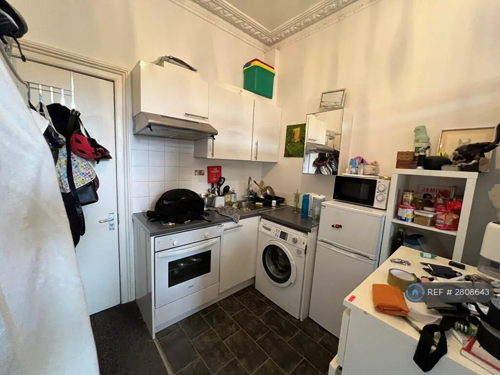 1 bedroom house share for rent
