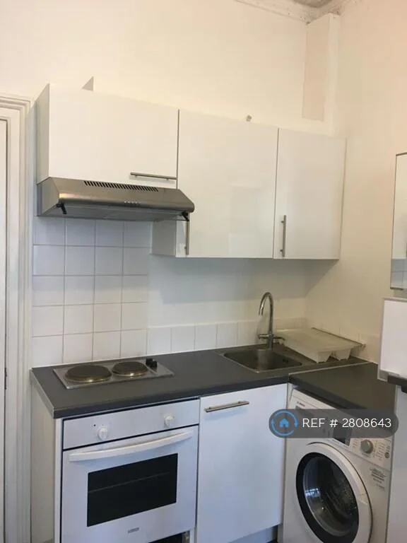 1 bedroom house share for rent