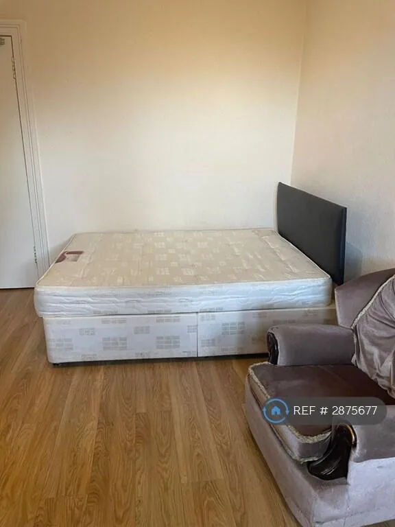 4 bedroom flat for rent