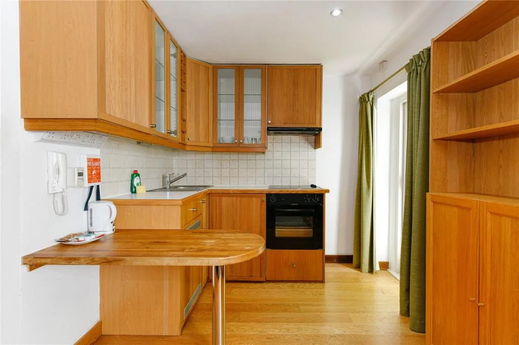Studio flat for rent