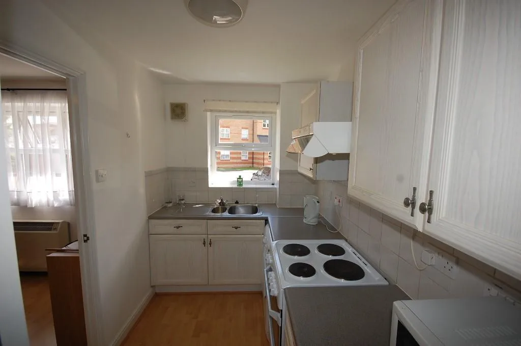 1 bedroom ground floor flat for rent