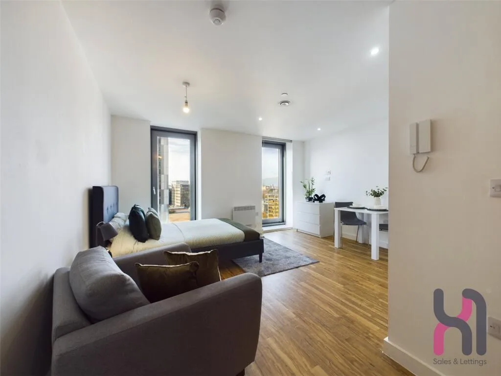 Studio flat for rent